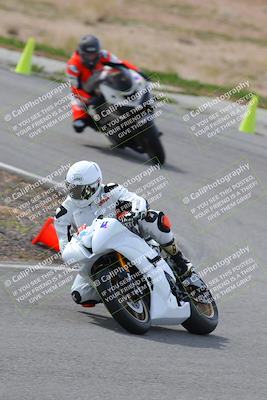 media/Mar-05-2023-TrackXperience (Sun) [[a95d40e56a]]/Group 2/session 2 turn 4/